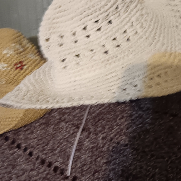 Stylish (6) Crochet Sun Hats Bundle - Picture 10 of 13